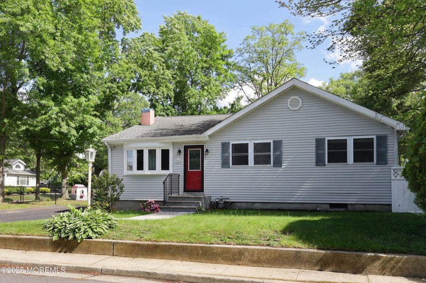 Here is your chance to own a 3 bedroom, 1.5 bath ranch  on a - Beach Home for sale in North Middletown, New Jersey on Beachhouse.com