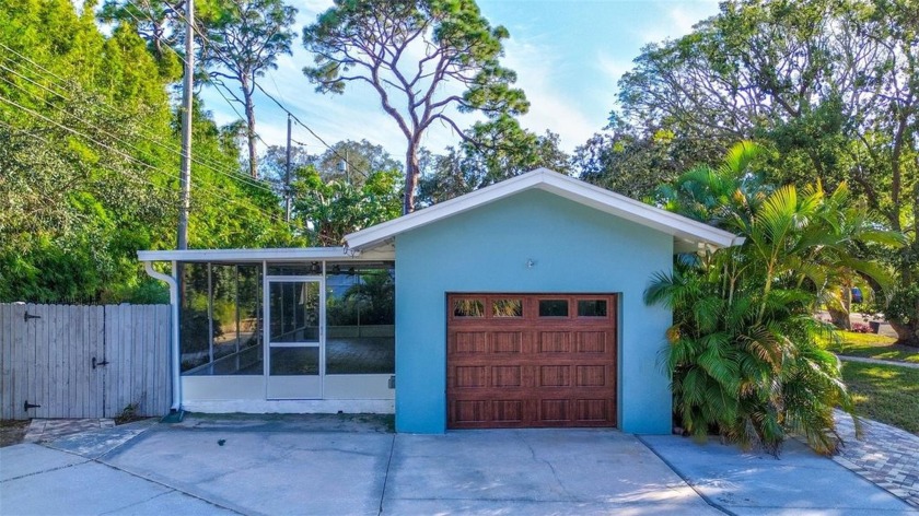 Fantastic opportunity with this gorgeous Tarpon Springs home !!! - Beach Home for sale in Tarpon Springs, Florida on Beachhouse.com