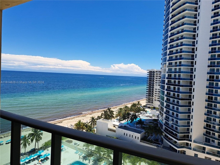 OCEAN VIEW APARTMENT 1 BEDROOM / 1 BATHROOM. HIGH IMPACT WINDOWS - Beach Condo for sale in Hollywood, Florida on Beachhouse.com