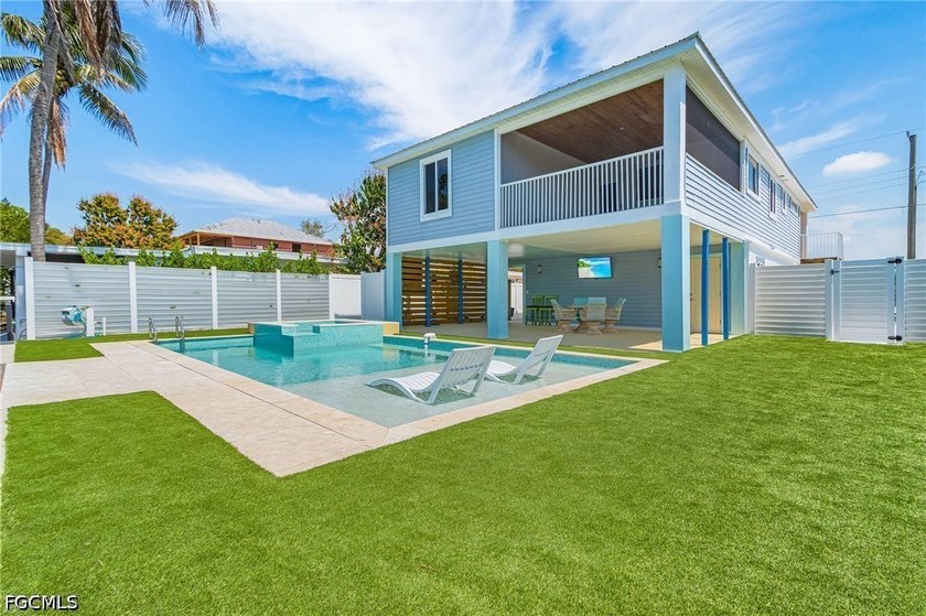 DIRECT ACCESS WATERFRONT LOCATION *FISH STREETS* area near the - Beach Home for sale in Bonita Springs, Florida on Beachhouse.com