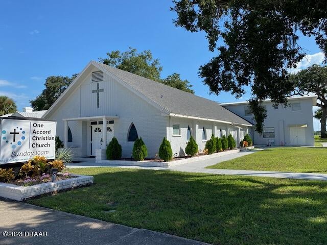 Like new Church with new roof, HVAC, electrical, plumbing - Beach Commercial for sale in New Smyrna Beach, Florida on Beachhouse.com