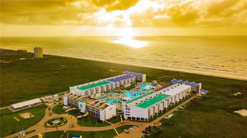 INVESTORS SPECIAL with a full view of the Gulf of Mexico. So - Beach Condo for sale in Port Aransas, Texas on Beachhouse.com