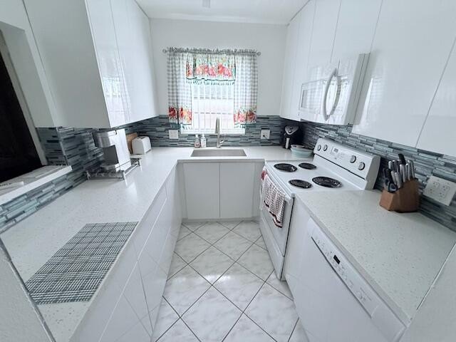 This second floor corner 1 1.5 in desirable Upminster section - Beach Condo for sale in Deerfield Beach, Florida on Beachhouse.com