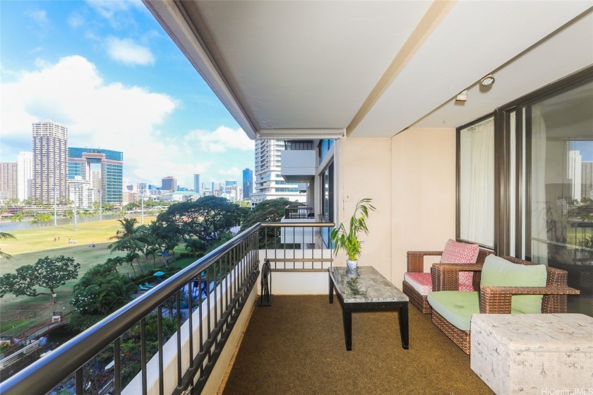 MOTIVATED SELLER Perched on the coveted corner of a - Beach Condo for sale in Honolulu, Hawaii on Beachhouse.com