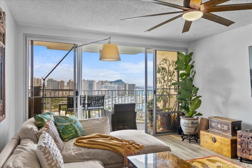 Beautiful ocean, mountain, city, and Friday night fireworks - Beach Condo for sale in Honolulu, Hawaii on Beachhouse.com