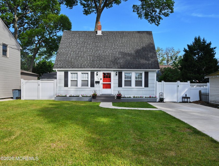 Lots of charm & character in this well maintained adorable 2 - Beach Home for sale in Point Pleasant, New Jersey on Beachhouse.com