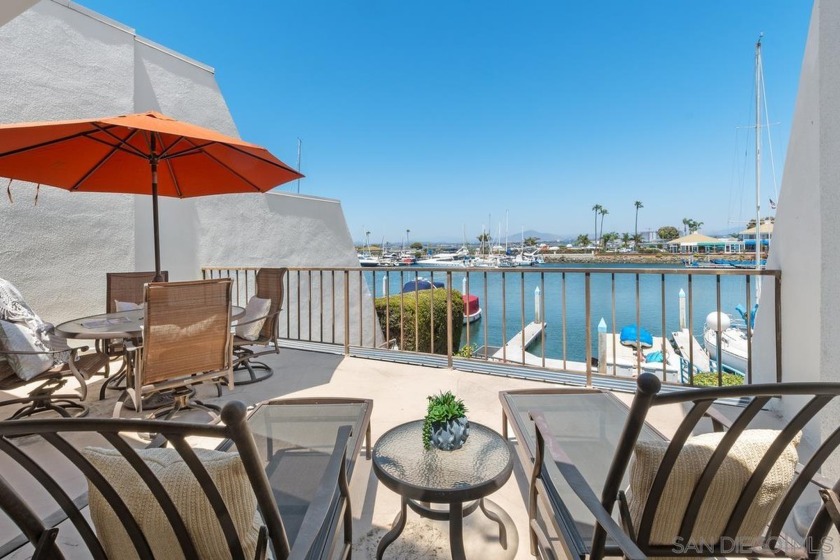 Discover luxury living in this remodeled 3-bedroom, 2-bath condo - Beach Home for sale in Coronado, California on Beachhouse.com