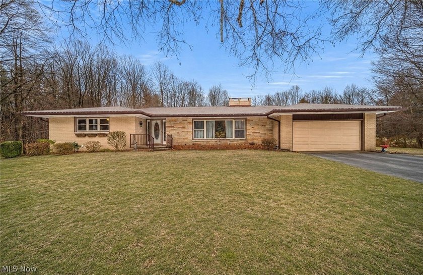Looking for privacy while still staying close to Lake Erie and - Beach Home for sale in Conneaut, Ohio on Beachhouse.com