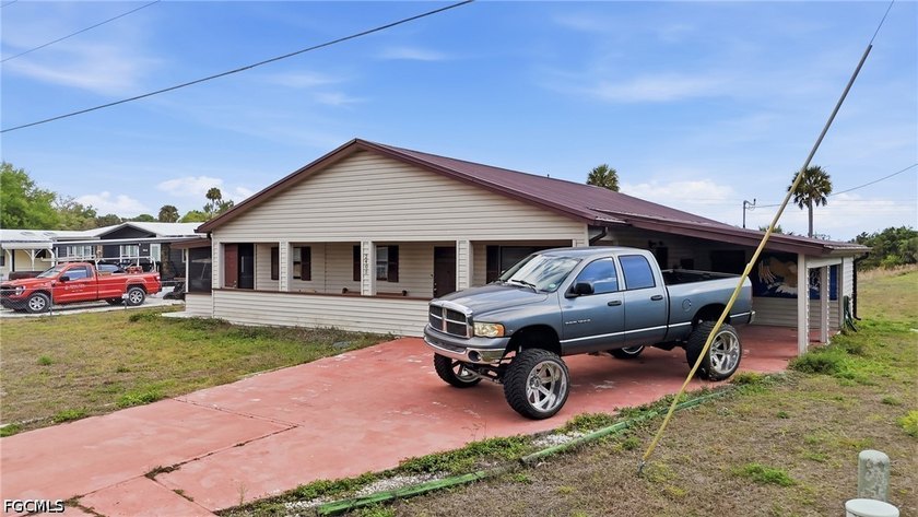 Looks like a typical home on paper-but lives much larger - Beach Home for sale in North Fort Myers, Florida on Beachhouse.com