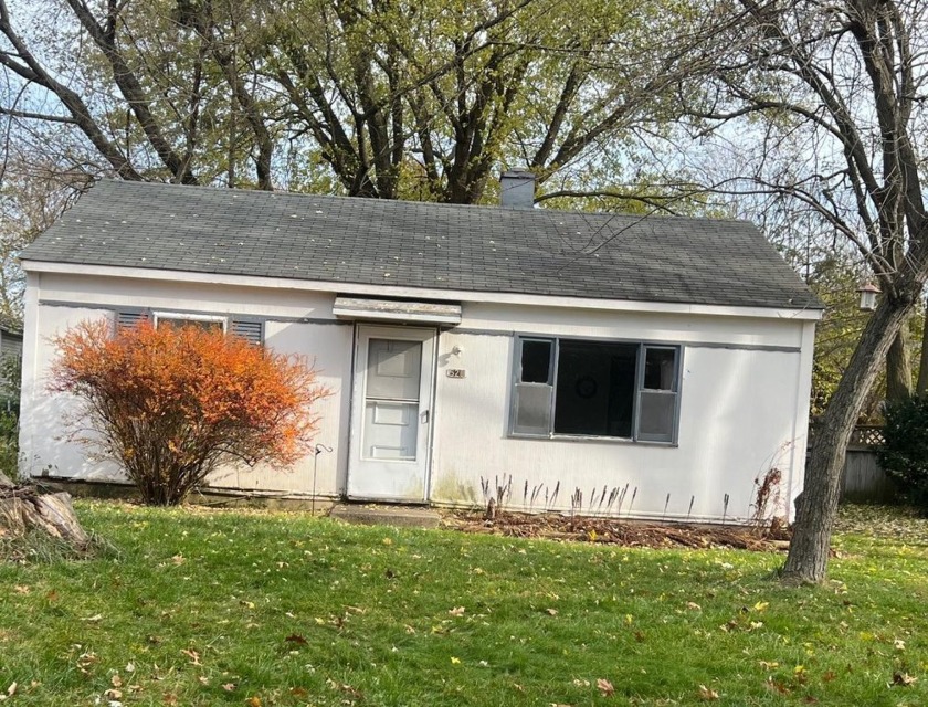 Welcome to Michigan City  this one floor ranch makes life easier - Beach Home for sale in Michigan City, Indiana on Beachhouse.com