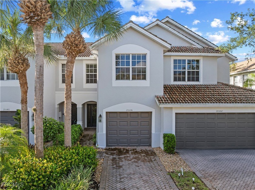 Luxurious Move-In Ready Townhome in Prime Naples Location - Beach Townhome/Townhouse for sale in Naples, Florida on Beachhouse.com