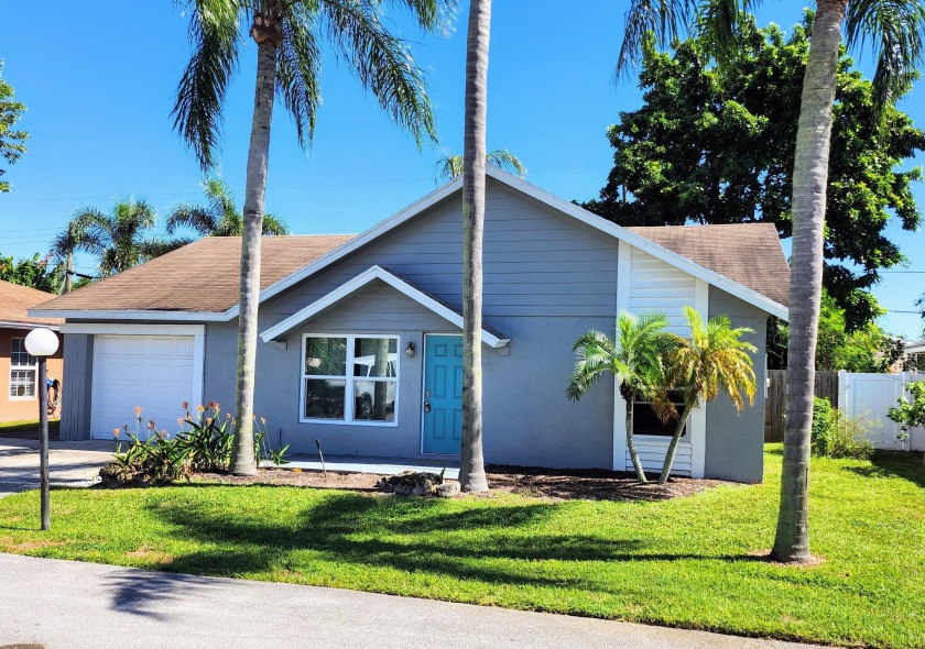 Perfect for Investor with tenants already in place with annual - Beach Home for sale in Delray Beach, Florida on Beachhouse.com