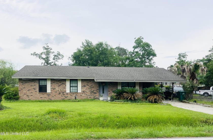 Prime Location in Waveland, MS! Now's your chance to live just - Beach Home for sale in Waveland, Mississippi on Beachhouse.com