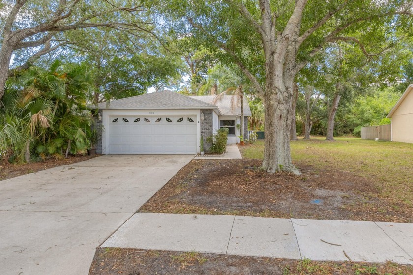 Located in the beautiful community of Coventry, this home offers - Beach Home for sale in Cocoa, Florida on Beachhouse.com