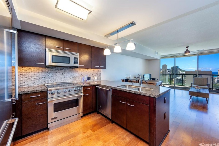 Allure Waikiki stands as one of Waikiki's most established - Beach Condo for sale in Honolulu, Hawaii on Beachhouse.com