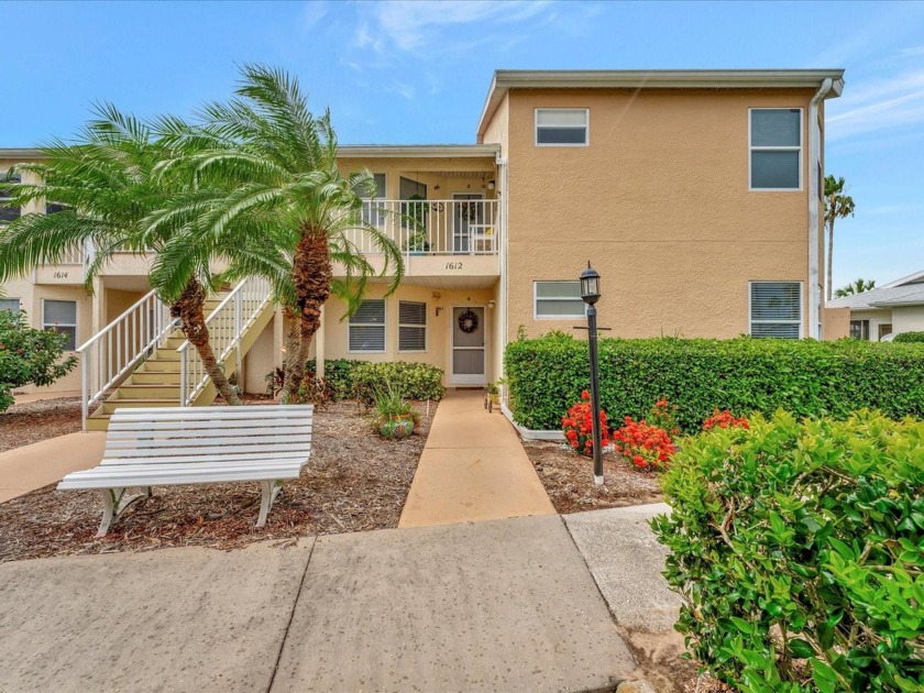 Welcome to the paradise of Palmetto Florida in this beautiful - Beach Condo for sale in Palmetto, Florida on Beachhouse.com