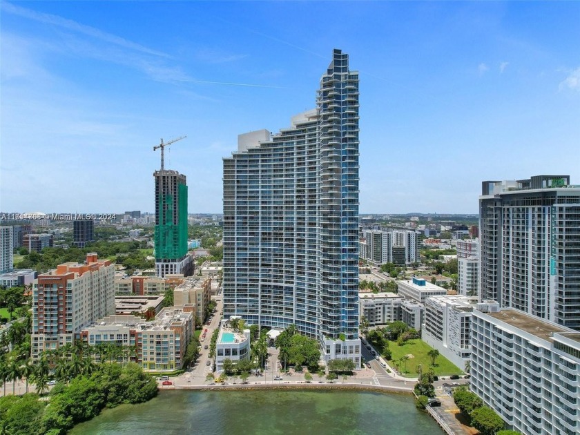 Paramount Bay is a waterfront luxury high-rise located - Beach Condo for sale in Miami, Florida on Beachhouse.com