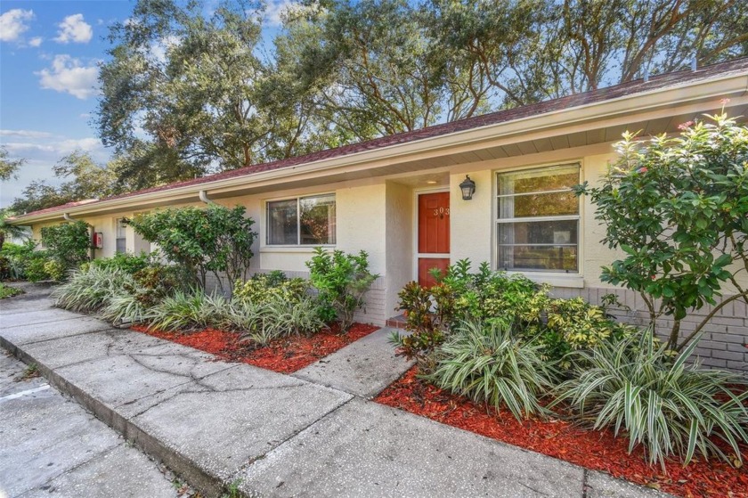 Under contract-accepting backup offers. This charming - Beach Home for sale in Clearwater, Florida on Beachhouse.com