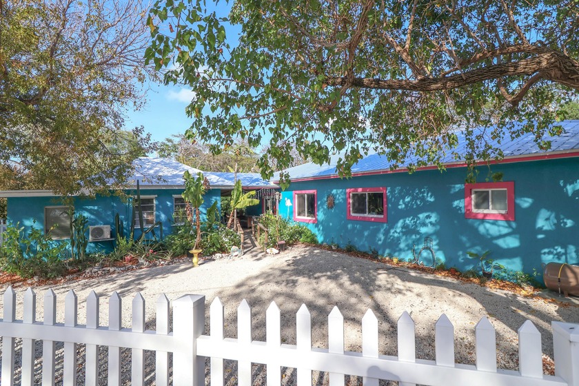 This 2018 3/3 cbs home in the heart of Key Largo has it all: - Beach Home for sale in Key Largo, Florida on Beachhouse.com