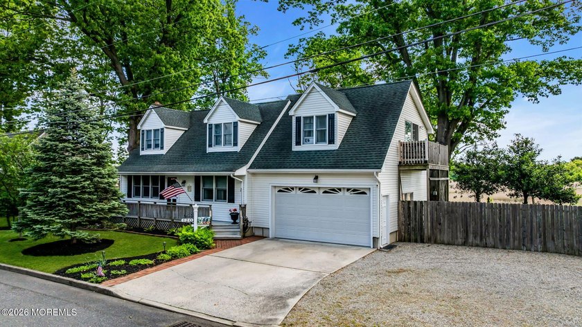 Amazing River Plaza 4 Bed, 3 Bath custom home overlooking the - Beach Home for sale in Red Bank, New Jersey on Beachhouse.com