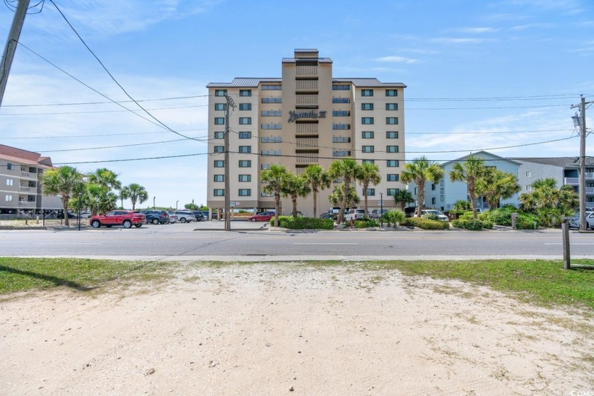 Welcome home to this oceanfront 4 bedroom, 3 bathroom condo in - Beach Condo for sale in North Myrtle Beach, South Carolina on Beachhouse.com