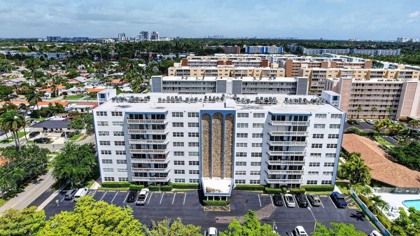 Beautiful 1-bedroom, 1-bath condo located just minutes from the - Beach Condo for sale in Hallandale Beach, Florida on Beachhouse.com