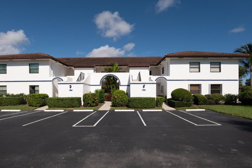 Just listed, Hanson's Landing 2/2 renovated Condo with new - Beach Condo for sale in Stuart, Florida on Beachhouse.com