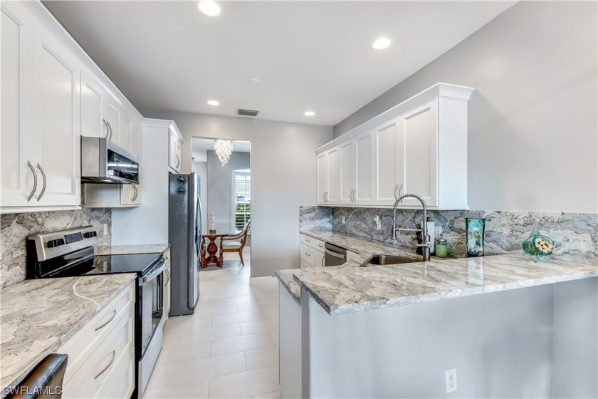 LOW HOA FEES!!! Light and Bright beautiful renovated second - Beach Condo for sale in Fort Myers, Florida on Beachhouse.com