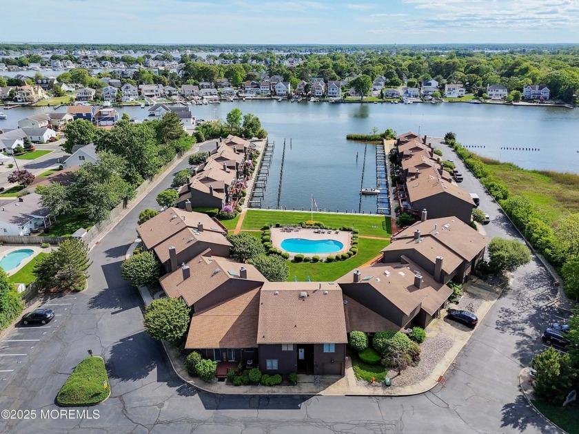 This beautifully renovated upper-level unit is the perfect blend - Beach Condo for sale in Point Pleasant, New Jersey on Beachhouse.com