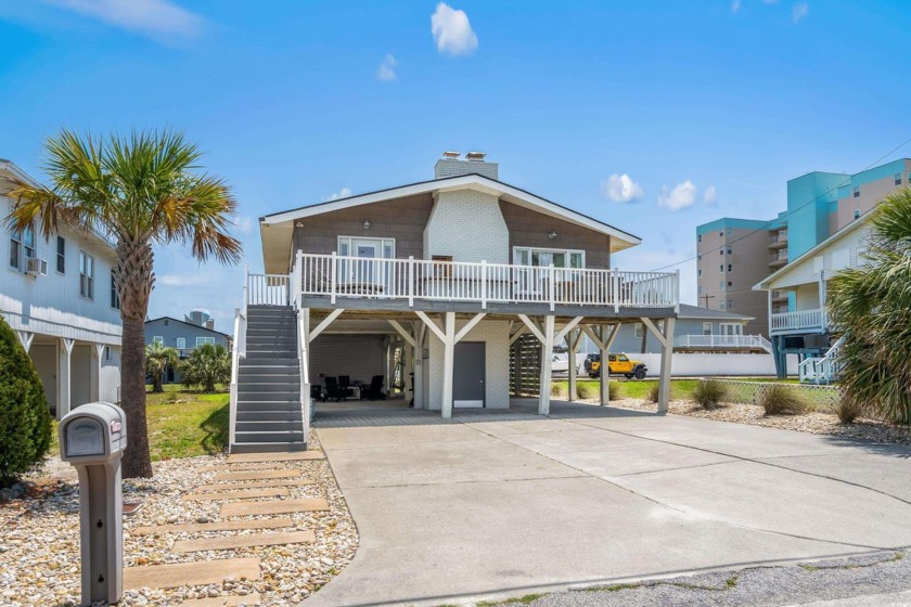 TURNKEY BEACH RETREAT - PRIME LOCATION - INVESTMENT OPPORTUNITY - Beach Home for sale in North Myrtle Beach, South Carolina on Beachhouse.com