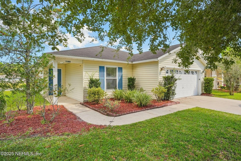 Discover this move in ready 3 bed, 2 bath single-story home with - Beach Home for sale in Jacksonville, Florida on Beachhouse.com
