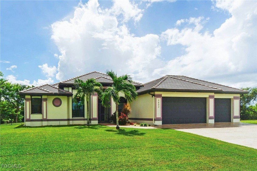 WELCOME TO YOUR DREAM HOME!!! - This one-of-a-kind SOUTHERN - Beach Home for sale in Cape Coral, Florida on Beachhouse.com