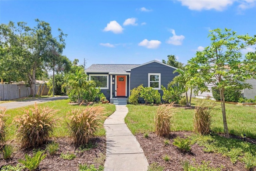 You will be hard-pressed to find a cuter house at this price - Beach Home for sale in St. Petersburg, Florida on Beachhouse.com