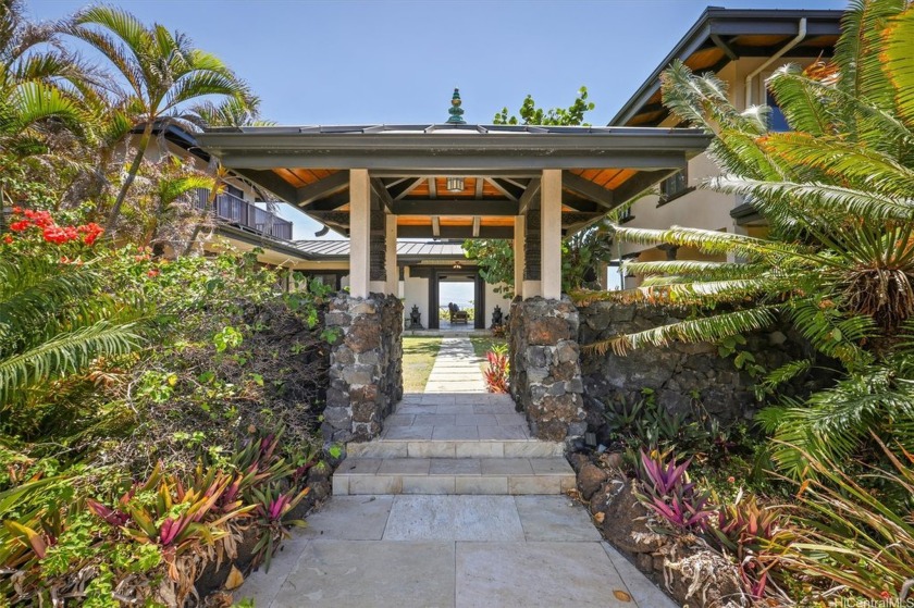 Escape to a private retreat where luxury meets tranquility - Beach Home for sale in Naalehu, Hawaii on Beachhouse.com