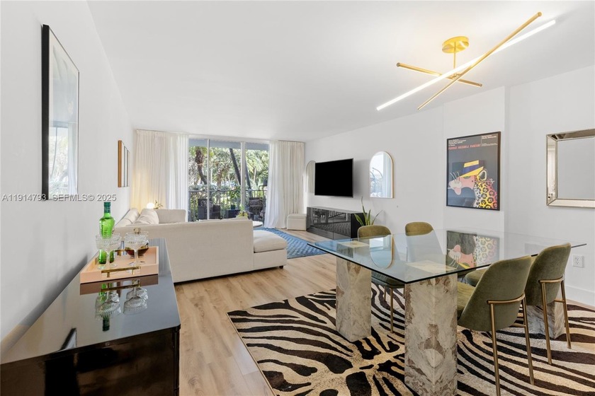 Beautifully upgraded and move-in-ready, this spacious 1BR in the - Beach Condo for sale in Aventura, Florida on Beachhouse.com