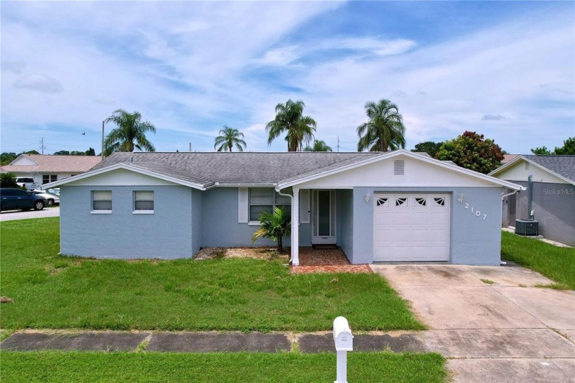 Priced to Sell! Here is your chance to stop renting and own a - Beach Home for sale in Holiday, Florida on Beachhouse.com