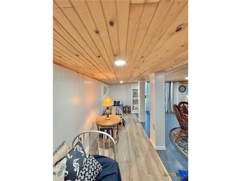 2 Level beach house with 2 driveway/culverts, 2 blocks from POC - Beach Home for sale in Port O Connor, Texas on Beachhouse.com