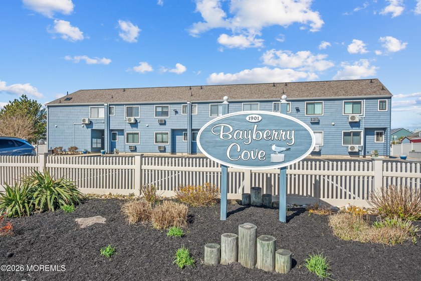 Welcome to Bayberry Cove, your long awaited oasis! Resting - Beach Condo for sale in Ortley Beach, New Jersey on Beachhouse.com