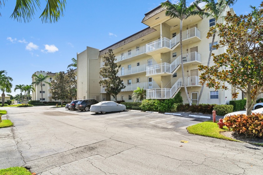 New Roof 2024! Discover coastal living at its finest in this - Beach Condo for sale in Boynton Beach, Florida on Beachhouse.com