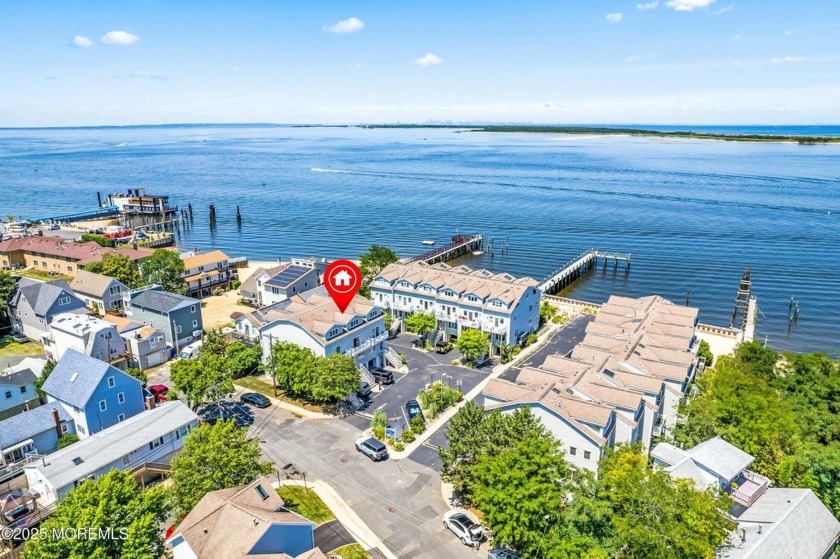 Fabulous 3-level bayside retreat in Highlands on the Bay - Beach Condo for sale in Highlands, New Jersey on Beachhouse.com