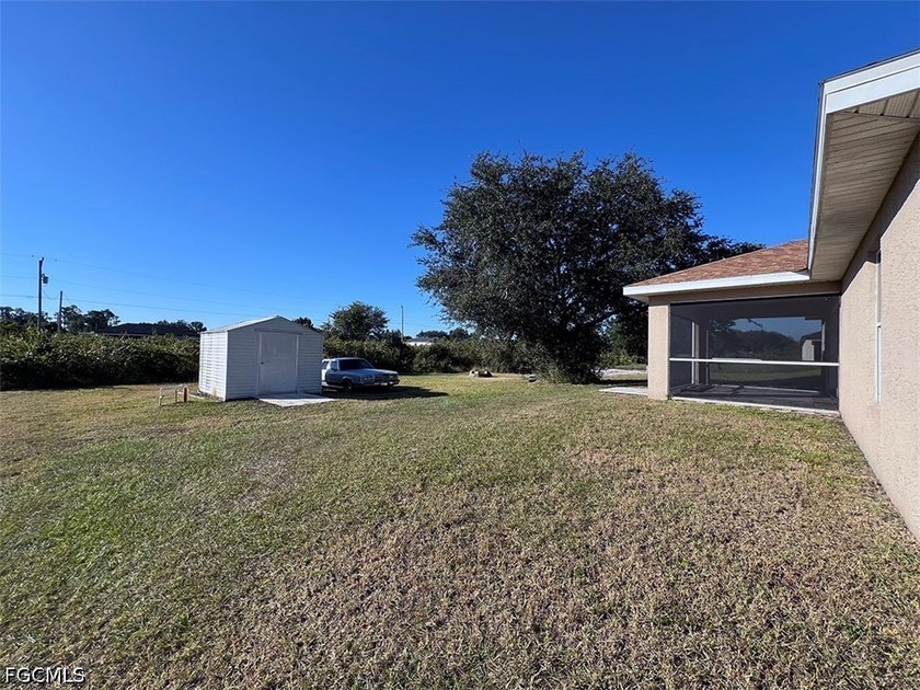 Great opportunity in Lehigh Acres! This home features tile - Beach Home for sale in Lehigh Acres, Florida on Beachhouse.com