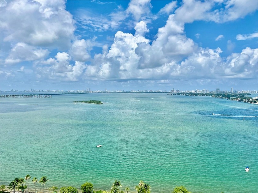 SPECTACULAR 2/2 W/1154SQFT OF AC SPACE + 232SQFT IN TER W/DIRECT - Beach Condo for sale in Miami, Florida on Beachhouse.com