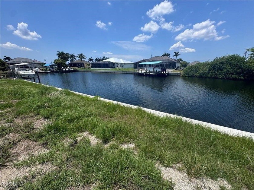 Nice and Cleared GULF ACCESS LOT with a NEW SEAWALL (10 Ft) in - Beach Lot for sale in Cape Coral, Florida on Beachhouse.com