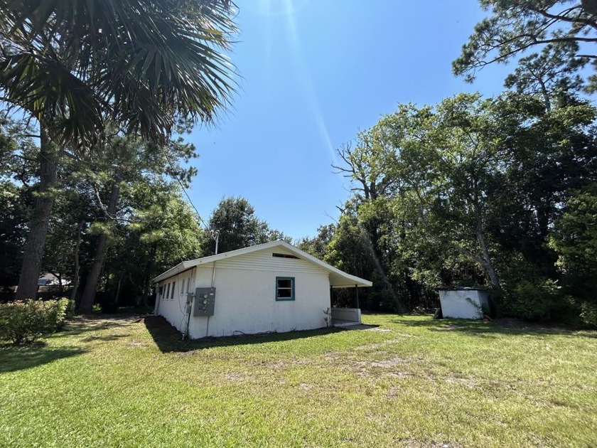 Here is your opportunity to affordably rehab in the Historic - Beach Home for sale in Apalachicola, Florida on Beachhouse.com
