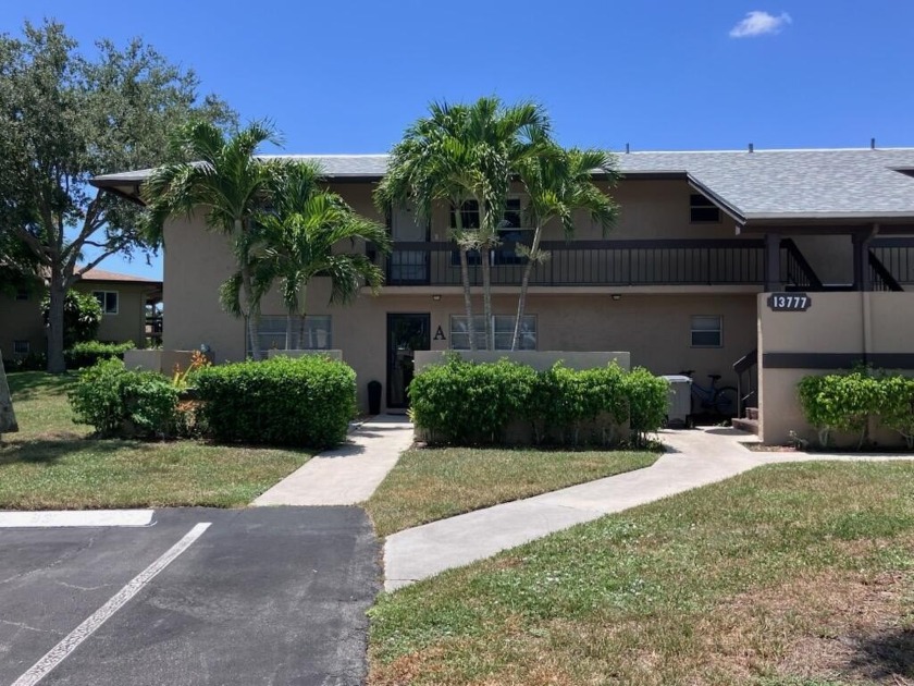 Well maintained and feshly painted 2 bedroom/2 bath apartment - Beach Condo for sale in Delray Beach, Florida on Beachhouse.com