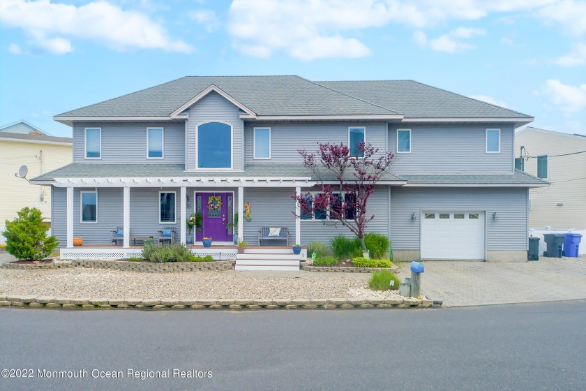 Recently Reduced: Exceptional waterfront contemporary home on - Beach Home for sale in Lavallette, New Jersey on Beachhouse.com