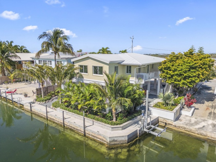 Beautifully maintained 3BR/2BA concrete home with new addition - Beach Home for sale in Little Torch Key, Florida on Beachhouse.com