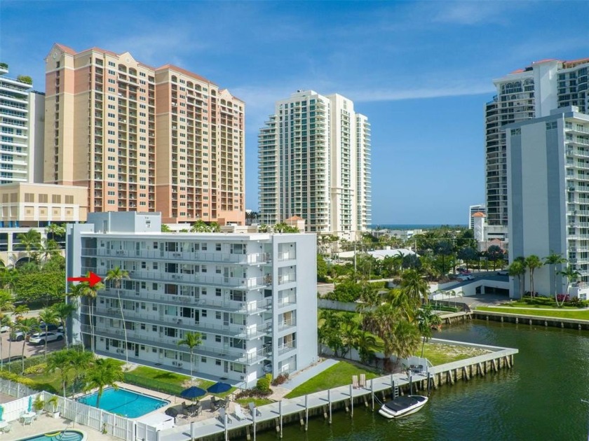 Spectacular views of the Intracoastal Waterways, pool and the - Beach Condo for sale in Fort Lauderdale, Florida on Beachhouse.com
