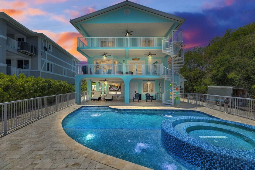 Extremely well appointed 5 bedroom 3.5 Bath home with easy - Beach Home for sale in Key Largo, Florida on Beachhouse.com