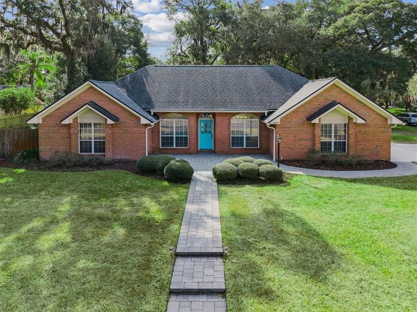 Beautifully updated brick ranch offering 2,064 square feet of - Beach Home for sale in Fernandina Beach, Florida on Beachhouse.com